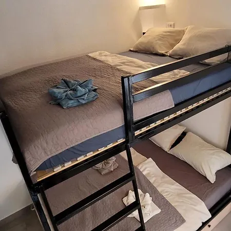 Apartmaji Soncek * Izola